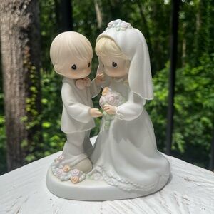 Precious Moments “I Give You My Love Forever True” 1994 Wedding Figurine